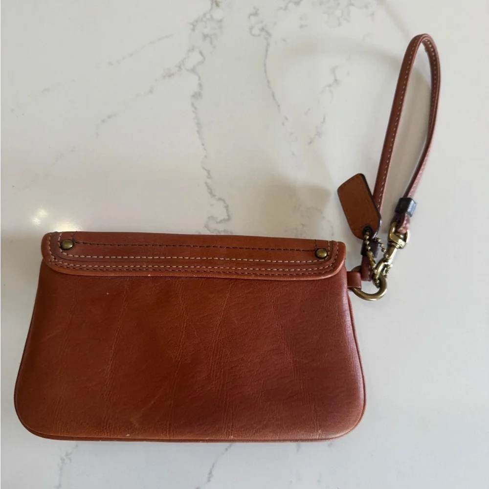 Coach 65th anniversary Leather Wristlet Clutch in Saddle Brown / Gigi - Picture 2 of 7